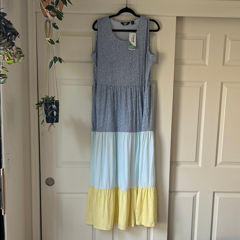Tiered maxi dress (XL)